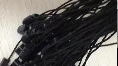 Пластиковый замок с ценником